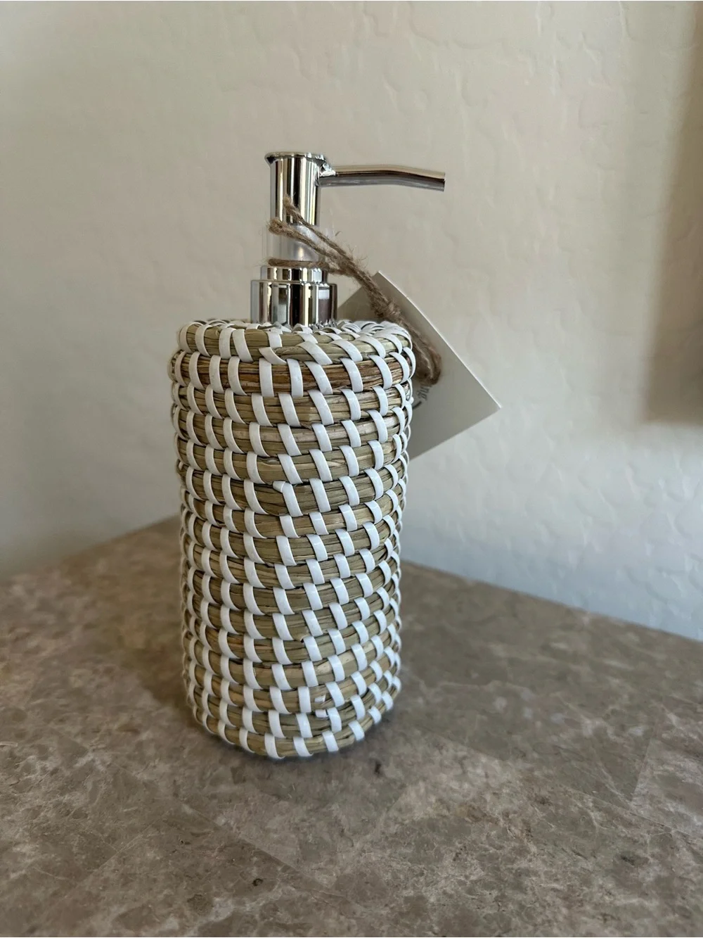 Southern Living Natural and White Woven Bath Accessory Set